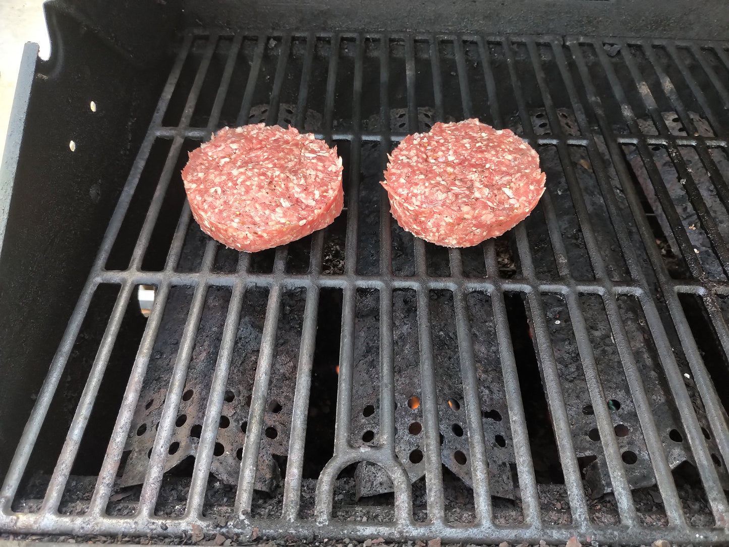 All-Natural Free-Range Grass-Fed Hamburger - Pure Quality, Unmatched Flavor